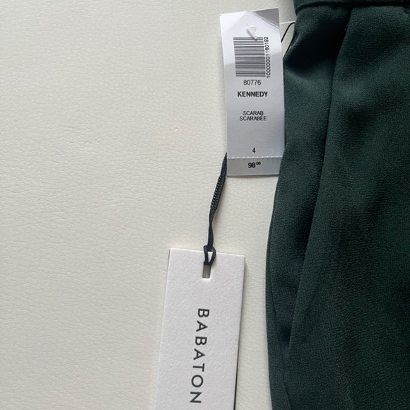 Aritzia Babaton PLEATED MINI SHORT - Picture 6 of 8